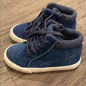 Zara toddler boys zip-up walking shoes. Size 24